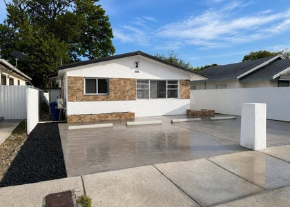 2126 Nw 47th Terrace - Photo 1