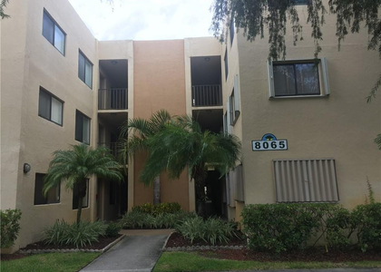8065 Sw 107th Avenue - Photo 1