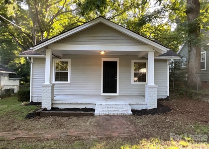 1034 Ridge Avenue - Photo 1