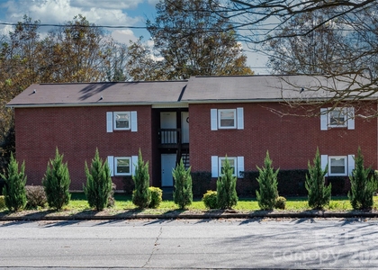 1235 15th Avenue Nw - Photo 1