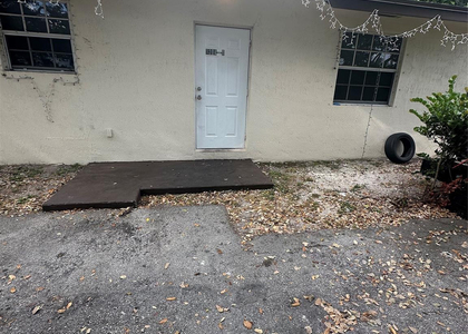 1208 N 57th Avenue - Photo 1
