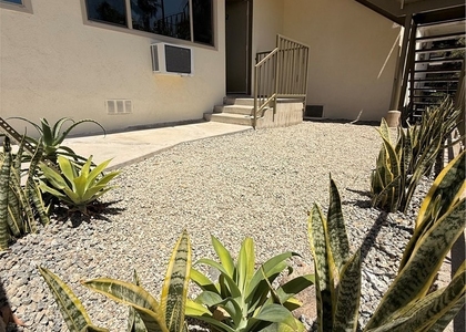 1651 Golden Gate Ave - Photo 1
