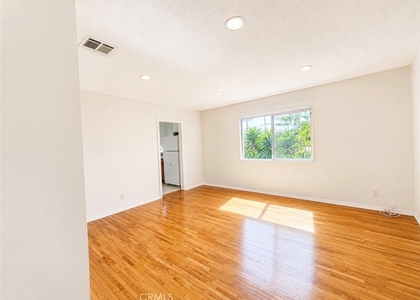 1372 W 36th Street - Photo 1