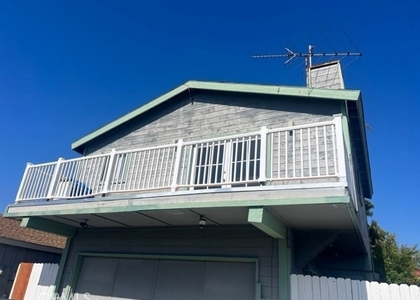 1605 Huntington Street - Photo 1