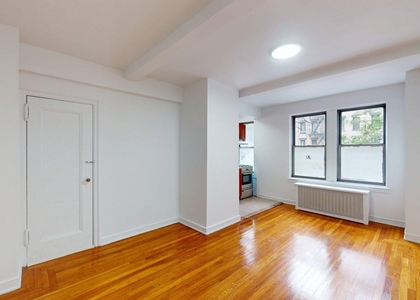 301 East 38th Street - Photo 1