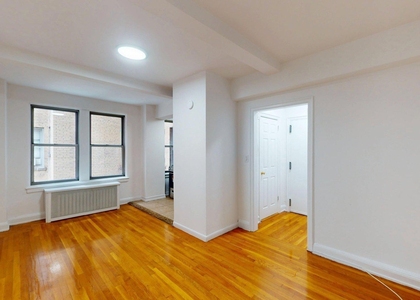 301 East 38th Street - Photo 1
