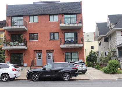 2708 Glenwood Road - Photo 1
