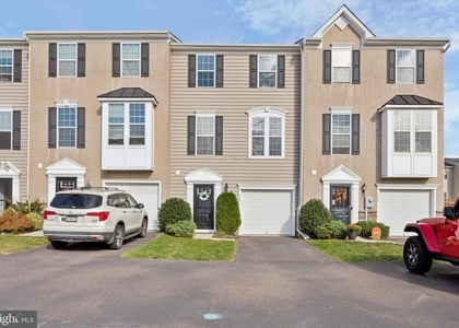 113 Raven Court - Photo 1