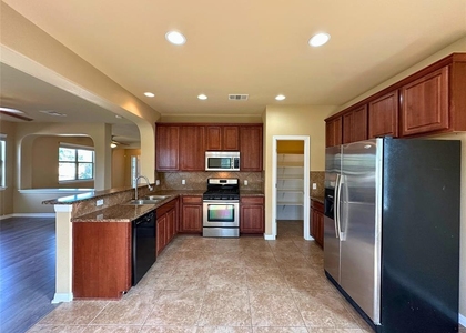 321 Braylen Cv - Photo 1