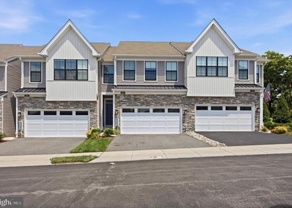 203 Segel Drive - Photo 1
