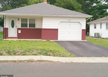 75 Montserrat Street - Photo 1