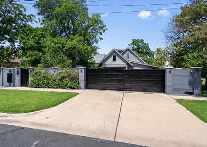 1175 San Bernard St - Photo 1