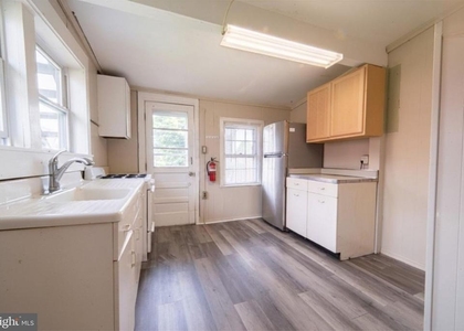 23 Pine Street - Photo 1