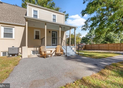 6903 Friendship Road - Photo 1