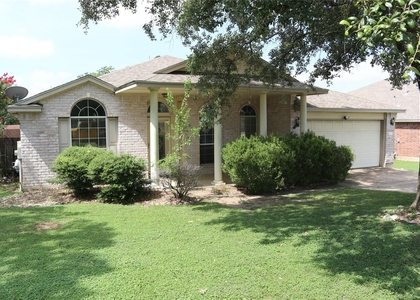 1811 W Pflugerville Pkwy - Photo 1