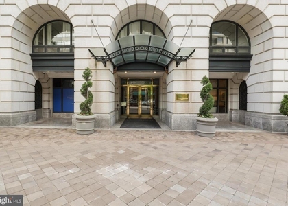 601 Pennsylvania Avenue Nw - Photo 1