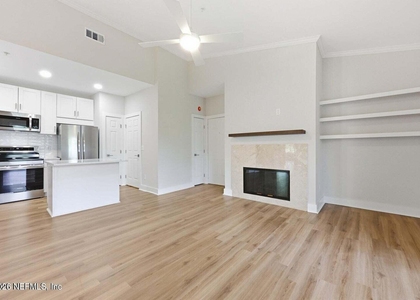211 Colima Court - Photo 1