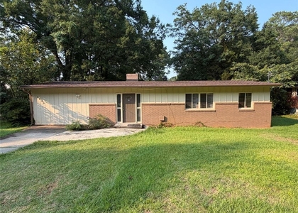 2720 Hollywood Drive - Photo 1