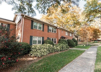 425 Lindbergh Drive Ne - Photo 1