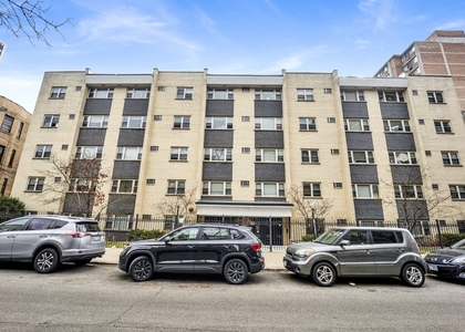 3161 N Cambridge Avenue - Photo 1