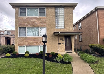 1215 Balmoral Avenue - Photo 1