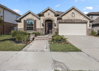 15218 Kickapoo Cavern Drive - Photo 1