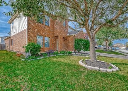 2815 Mustang Hill Lane - Photo 1