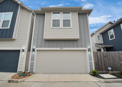 1235 W Tidwell Road - Photo 1