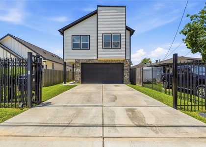 8419 Observatory Street - Photo 1