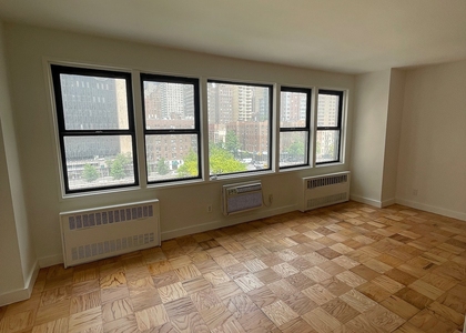 East 36 Street - Photo 1