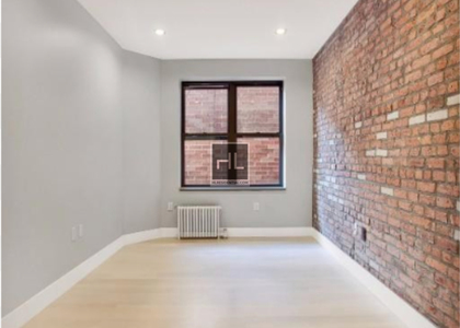 Stanton Street - Photo 1