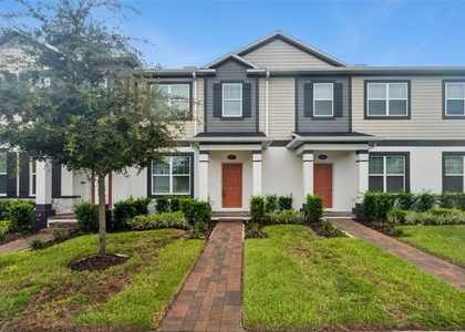 827 Creeping Fig Street - Photo 1