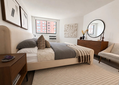 2nd Avenue - Photo 1