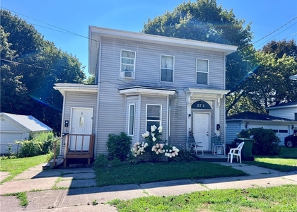 174 Syracuse Avenue - Photo 1