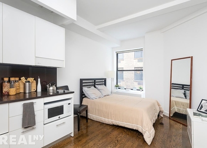West 91st Street - Photo 1