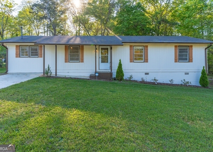 2290 Pinetree Lane Ne - Photo 1