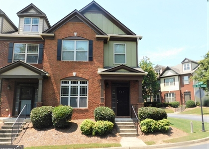 524 Ridge View Crossing - Photo 1