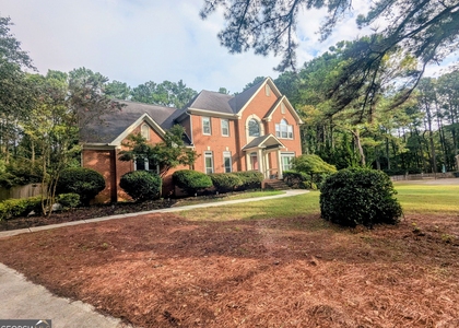 305 Windsor Place - Photo 1