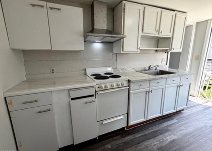 221 Spring St - Photo 1