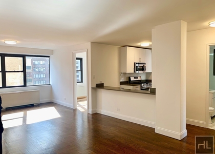 E 16 St - Photo 1