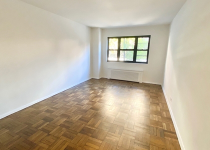 East 35 Street - Photo 1