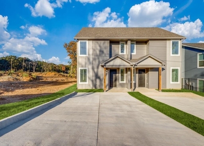 1017 Ray Drive - Photo 1