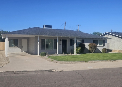 7426 E Holly Street - Photo 1