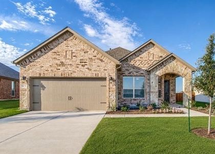 613 Cowboy Way - Photo 1