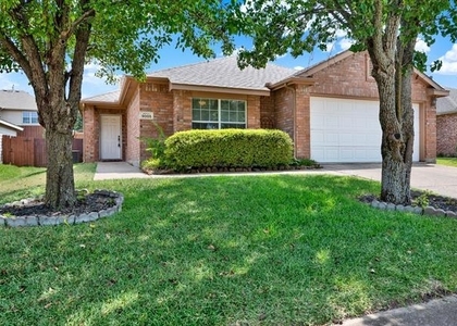 9005 Warren Drive - Photo 1