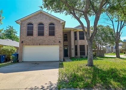 2100 Newport Drive - Photo 1