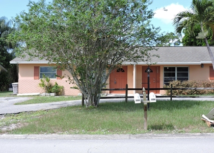 9046 Se Parkway Drive - Photo 1