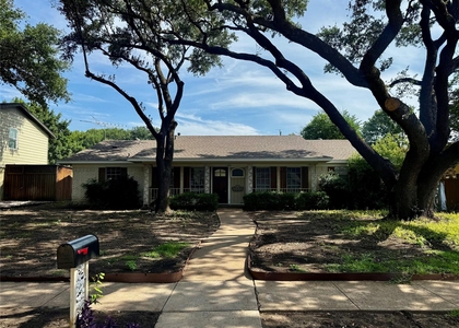 406 Pleasant Valley Lane - Photo 1