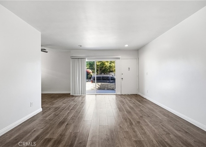 10715 Moorpark Street - Photo 1