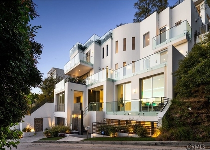 9459 Beverly Crest - Photo 1